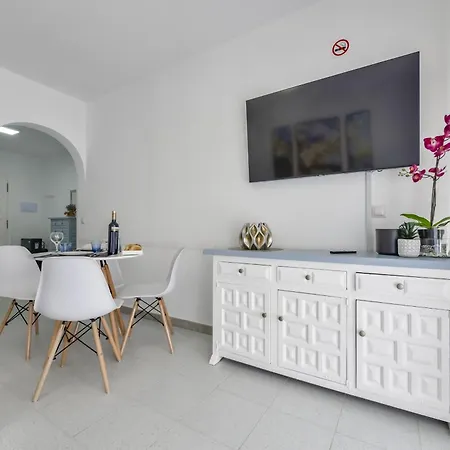 At354 Eurosol Iii Apartment *
